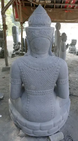 Product image 4 of the product “Seated Buddha in Thai style made of Riverstone, Holds a vessel in his hands, H. 150cm. ”